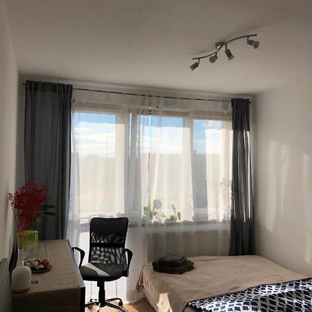M&B Pokoj Przy Rondzie Daszynskiego Varsó Kültér fotó